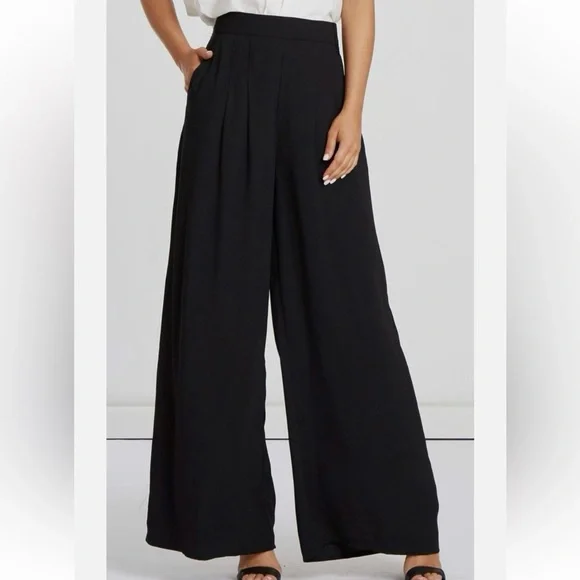 CARMEN MARC VALVO Black Wide Leg pants size 8 - Picture 2 of 7